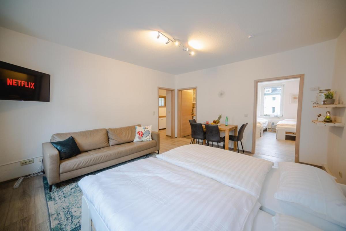 Ferienwohnung Laura In Gera Fuer Bis Zu 4 Personen - Neu Renoviert Exterior photo
