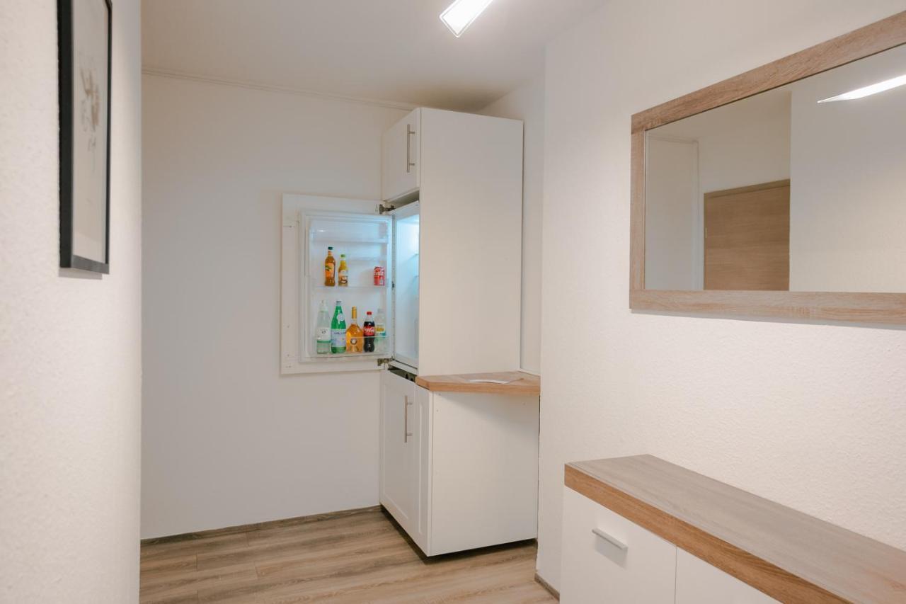 Ferienwohnung Laura In Gera Fuer Bis Zu 4 Personen - Neu Renoviert Exterior photo
